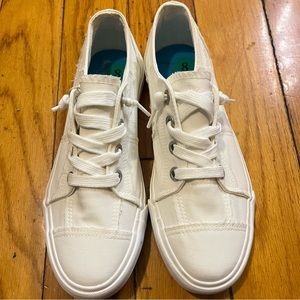 Blowfish Malibu White Ankle Sneakers- Size 8 Women